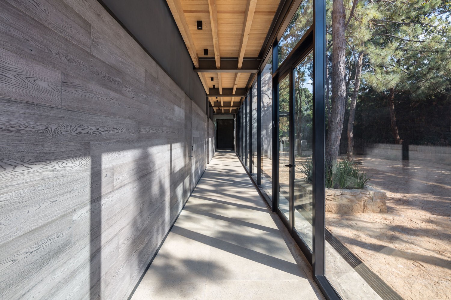 Lake View House by grupoarquitectura in Valle de Bravo, Mexico Lake View House by grupoarquitectura in Valle de Bravo, Mexico