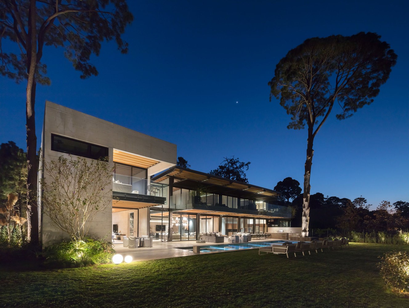 Lake View House by grupoarquitectura in Valle de Bravo, Mexico Lake View House by grupoarquitectura in Valle de Bravo, Mexico