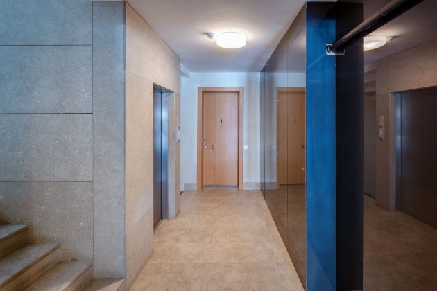 Nişantaşı Seyhanlı Apartment Refurbished by Beysun Mert Architects
