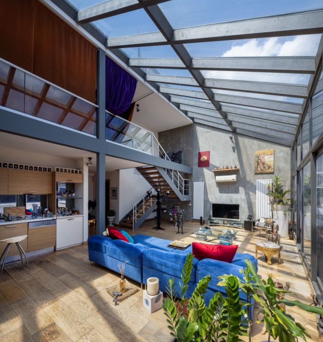 Nişantaşı Seyhanlı Apartment Refurbished by Beysun Mert Architects