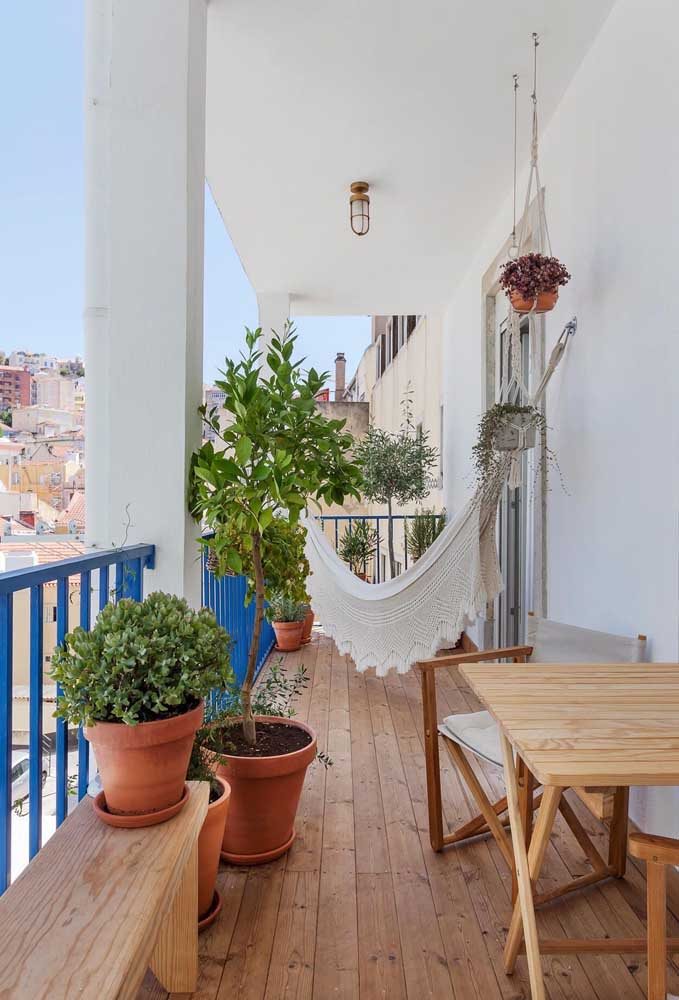 Decorating Tips For Having a Narrow Balcony Decorating Tips For Having a Narrow Balcony