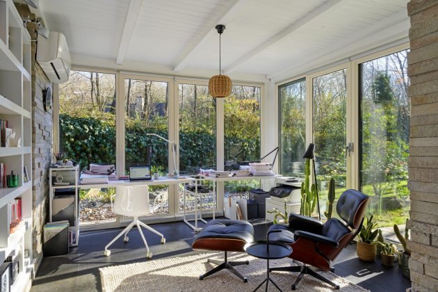 A Clever and Refined Design: House in the Woods by Ofist