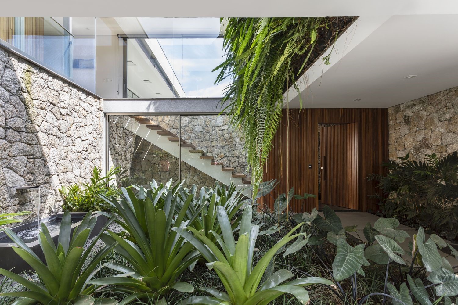 HAC House by Seferin Arquitetura in Braganca Paulista, Brazil HAC House by Seferin Arquitetura in Braganca Paulista, Brazil