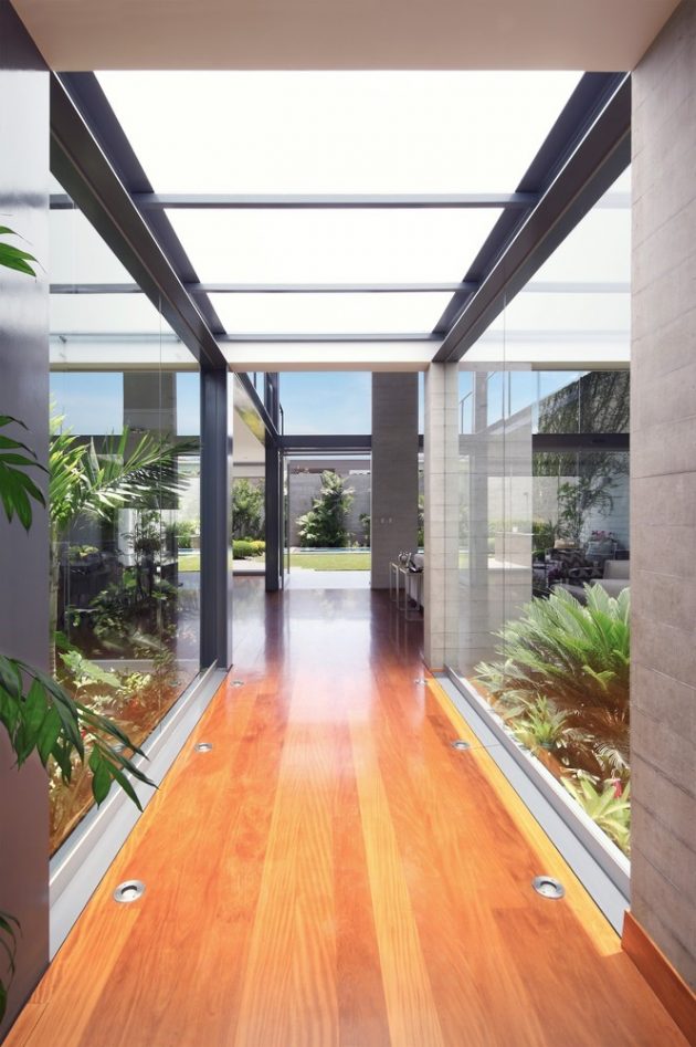 M+L House by Domenack Arquitectos in Miraflores, Peru