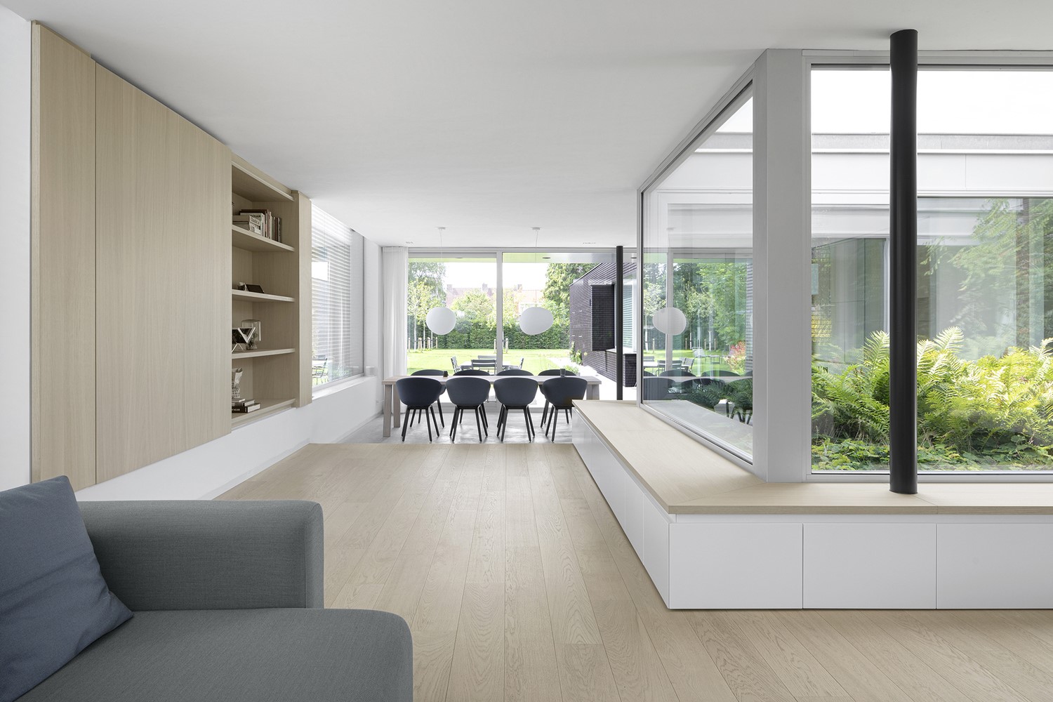 Outside In House by Bedaux de Brouwer Architects + i29 in The Netherlands Outside In House by Bedaux de Brouwer Architects + i29 in The Netherlands