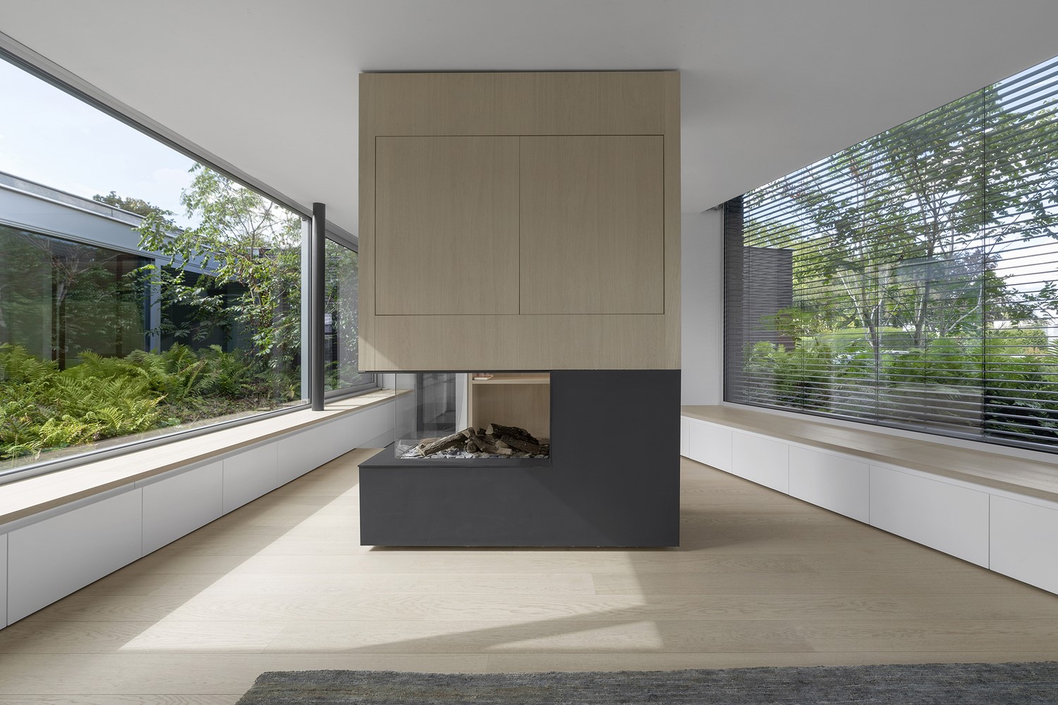 Outside In House by Bedaux de Brouwer Architects + i29 in The Netherlands Outside In House by Bedaux de Brouwer Architects + i29 in The Netherlands