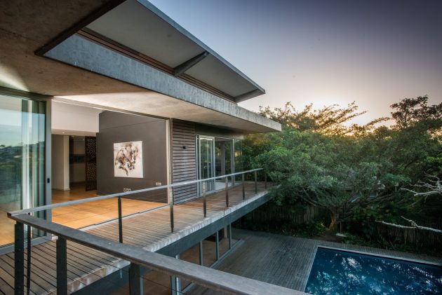 Pambathi Lane House by Metropole Architects in Shaka's Rock, South Africa