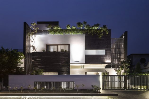 Residence 913 by Charged Voids in Karnal, India