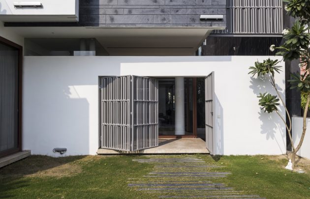 Residence 913 by Charged Voids in Karnal, India