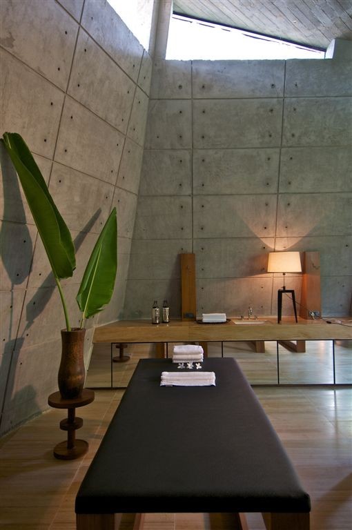 Rishikesh House by Rajiv Saini in India