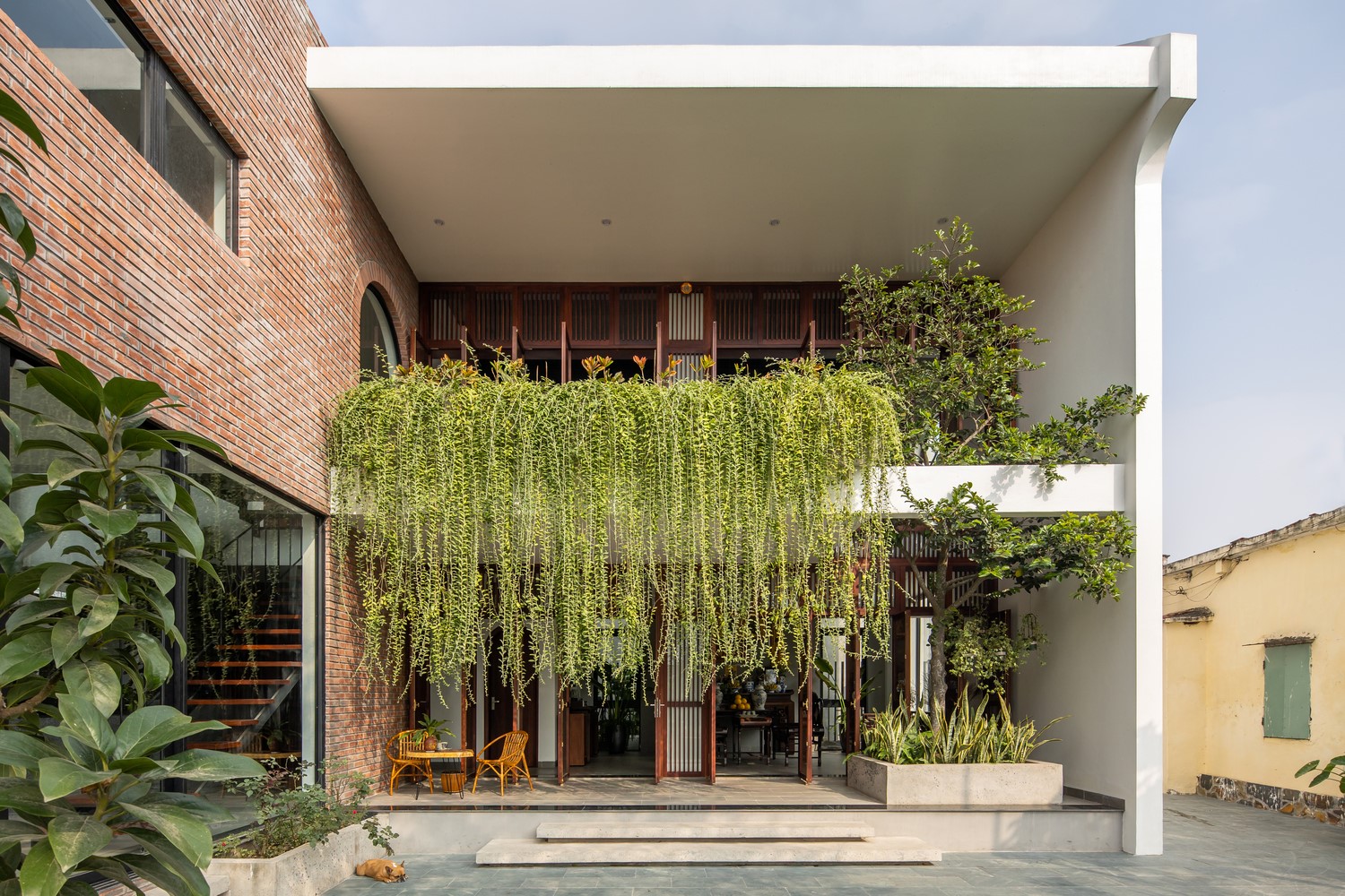 Thai Binh House by Chu Ngoc Anh Architects in Dong Hoang, Vietnam Thai Binh House by Chu Ngoc Anh Architects in Dong Hoang, Vietnam