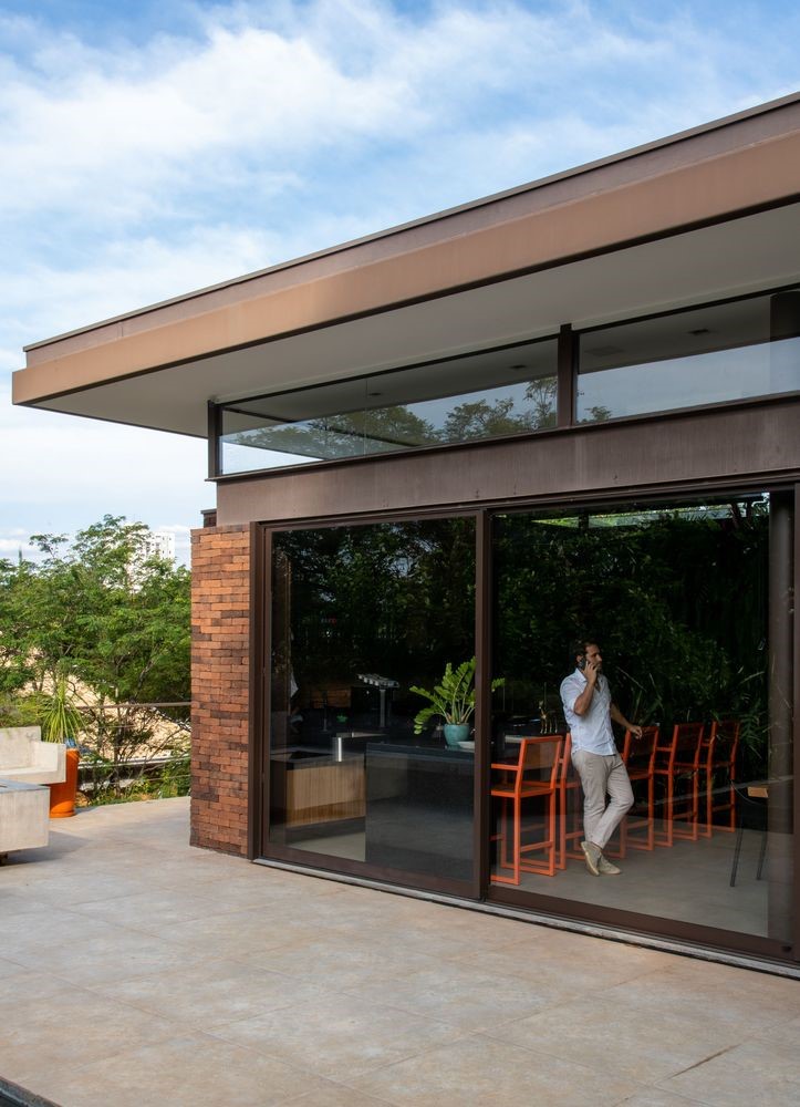 Tree House by Sala 03 Arquitetura: A Contemporary Residence Immersed in Nature Tree House by Sala 03 Arquitetura: A Contemporary Residence Immersed in Nature