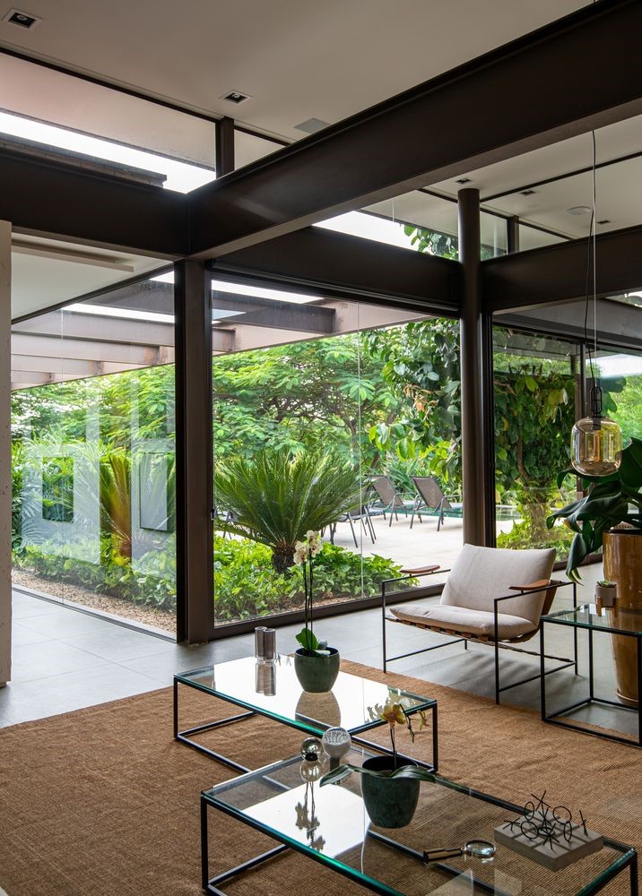 Tree House by Sala 03 Arquitetura: A Contemporary Residence Immersed in Nature Tree House by Sala 03 Arquitetura: A Contemporary Residence Immersed in Nature