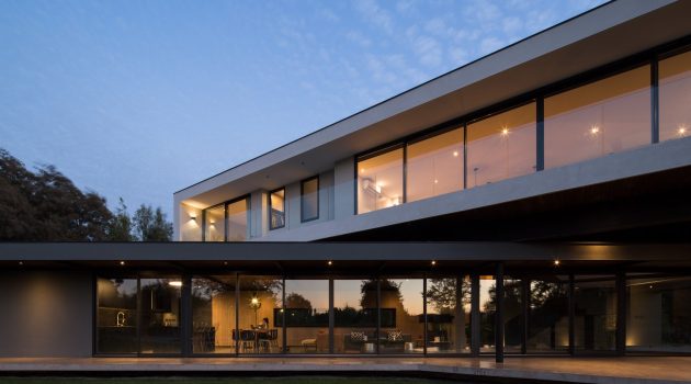 VH House by WYND in Chicureo, Chile
