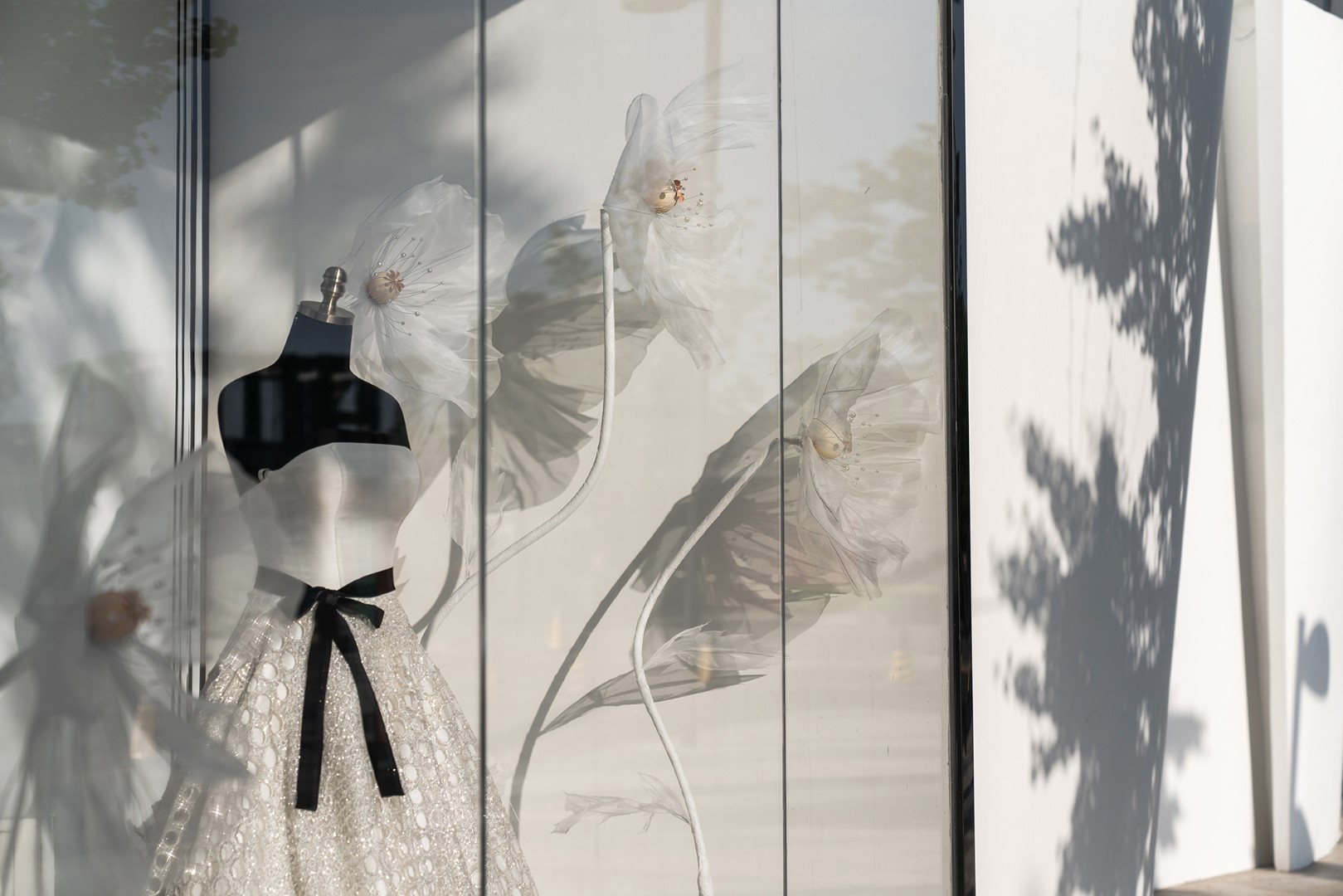 W. DRESSES Customized Spaces by CUN FF Xuewan Yang in Yunnan, China W. DRESSES Customized Spaces by CUN FF Xuewan Yang in Yunnan, China