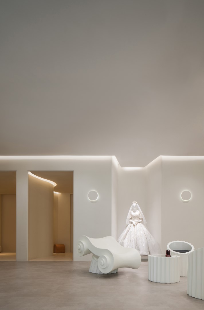 W. DRESSES Customized Spaces by CUN FF Xuewan Yang in Yunnan, China W. DRESSES Customized Spaces by CUN FF Xuewan Yang in Yunnan, China