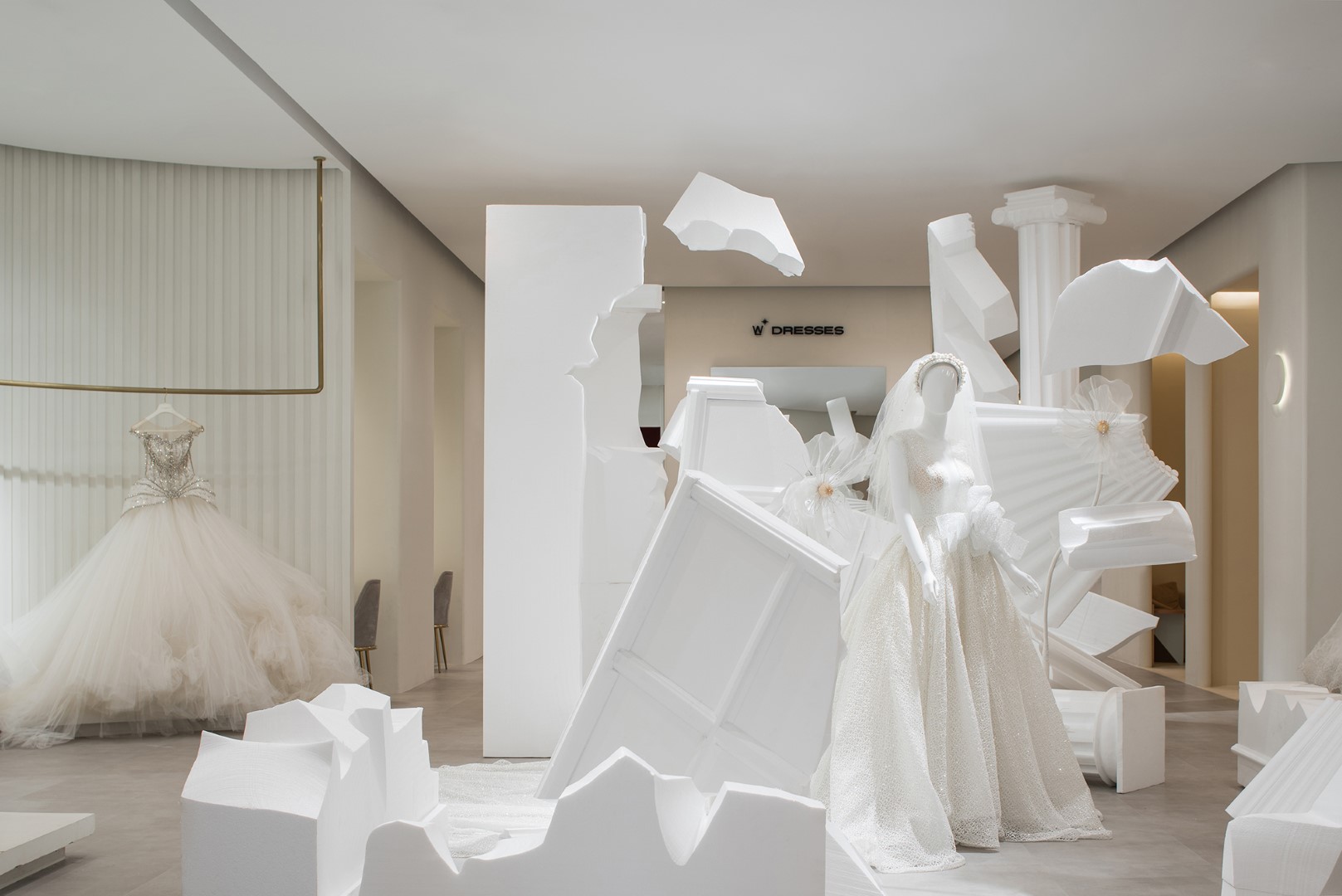 W. DRESSES Customized Spaces by CUN FF Xuewan Yang in Yunnan, China W. DRESSES Customized Spaces by CUN FF Xuewan Yang in Yunnan, China