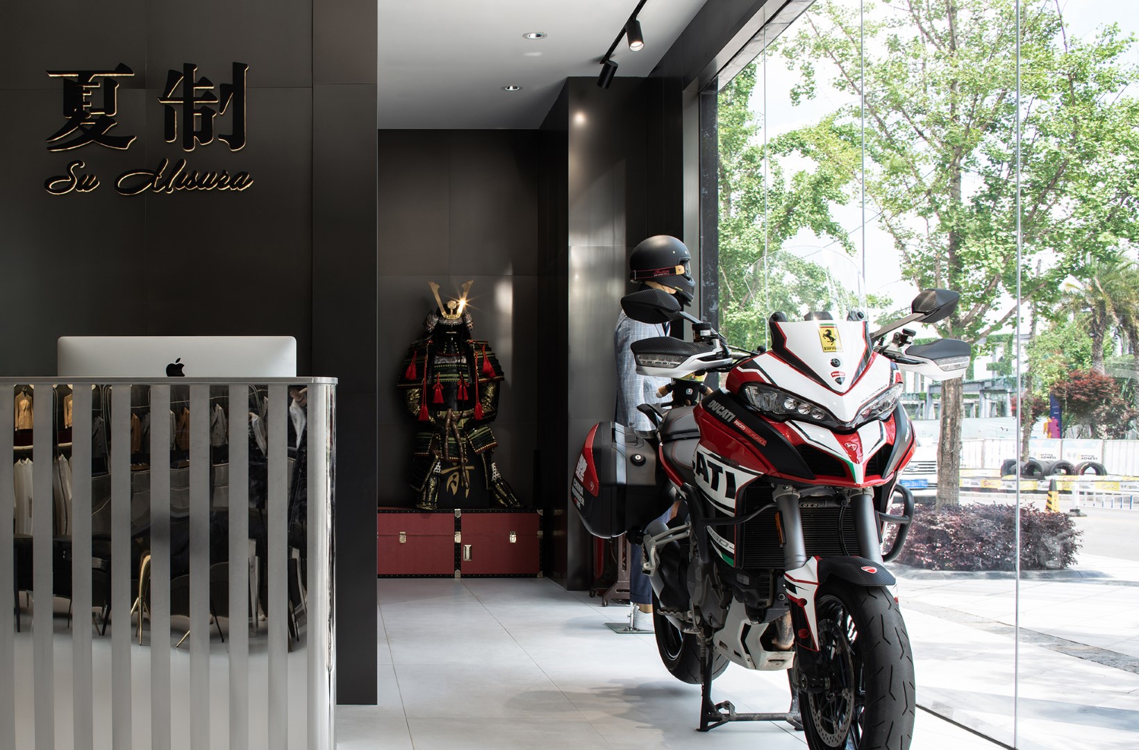 W. DRESSES Customized Spaces by CUN FF Xuewan Yang in Yunnan, China W. DRESSES Customized Spaces by CUN FF Xuewan Yang in Yunnan, China