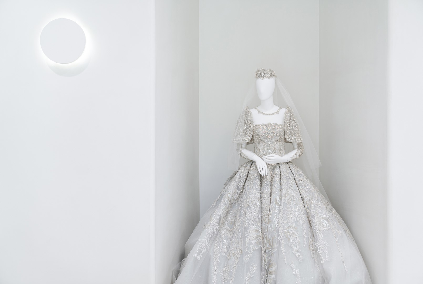 W. DRESSES Customized Spaces by CUN FF Xuewan Yang in Yunnan, China W. DRESSES Customized Spaces by CUN FF Xuewan Yang in Yunnan, China