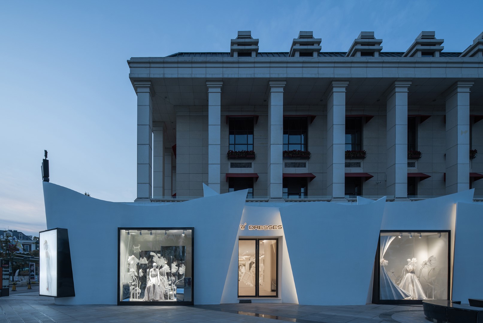 W. DRESSES Customized Spaces by CUN FF Xuewan Yang in Yunnan, China W. DRESSES Customized Spaces by CUN FF Xuewan Yang in Yunnan, China