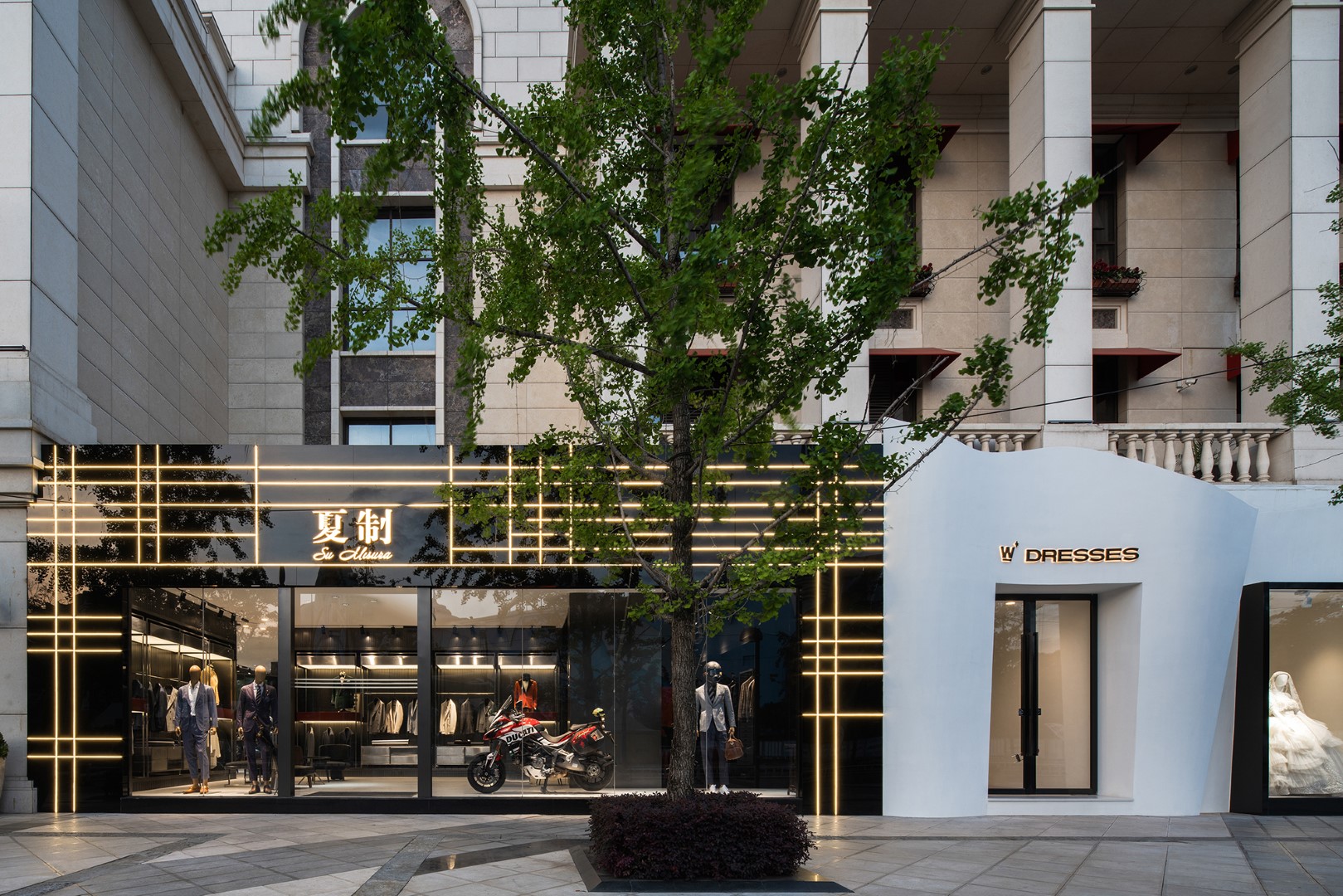 W. DRESSES Customized Spaces by CUN FF Xuewan Yang in Yunnan, China W. DRESSES Customized Spaces by CUN FF Xuewan Yang in Yunnan, China