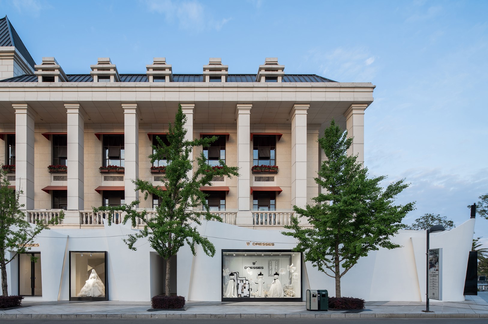 W. DRESSES Customized Spaces by CUN FF Xuewan Yang in Yunnan, China W. DRESSES Customized Spaces by CUN FF Xuewan Yang in Yunnan, China