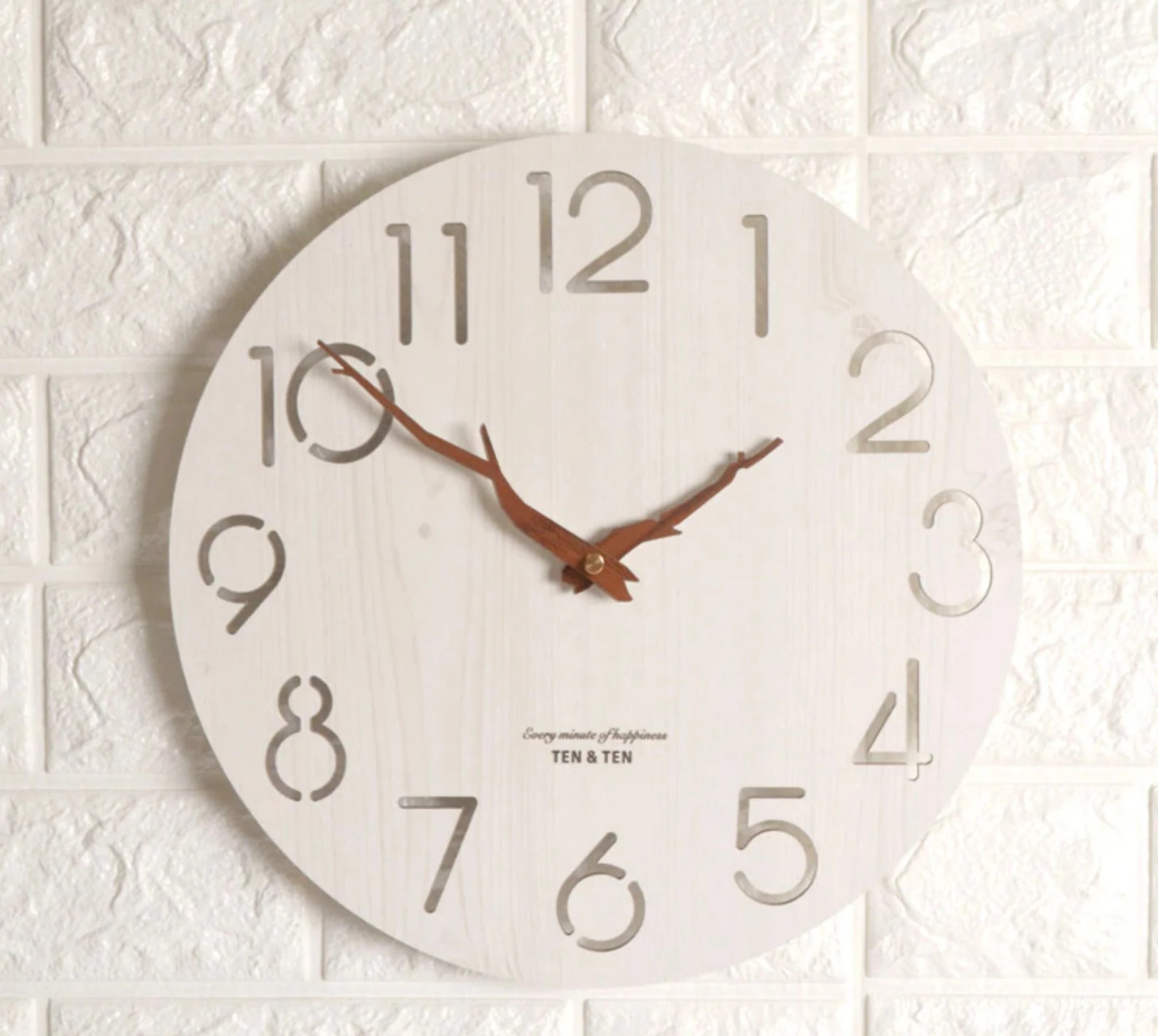 15. Natural Oak Wood Clock 15. Natural Oak Wood Clock