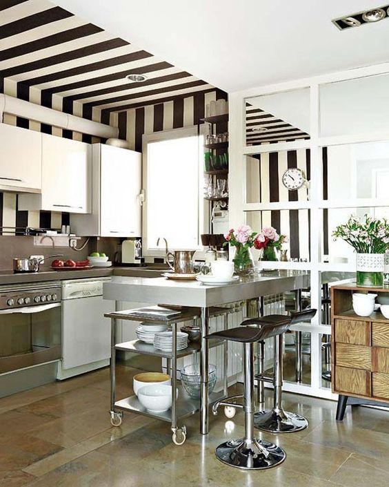Ways To Adopt Stripes In Your Decor