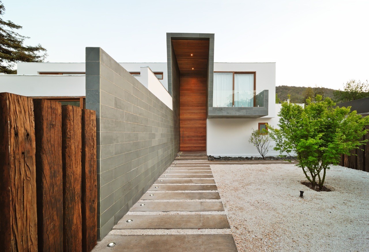 3-Element House by Swett Arquitectos in Santiago, Chile 3-Element House by Swett Arquitectos in Santiago, Chile