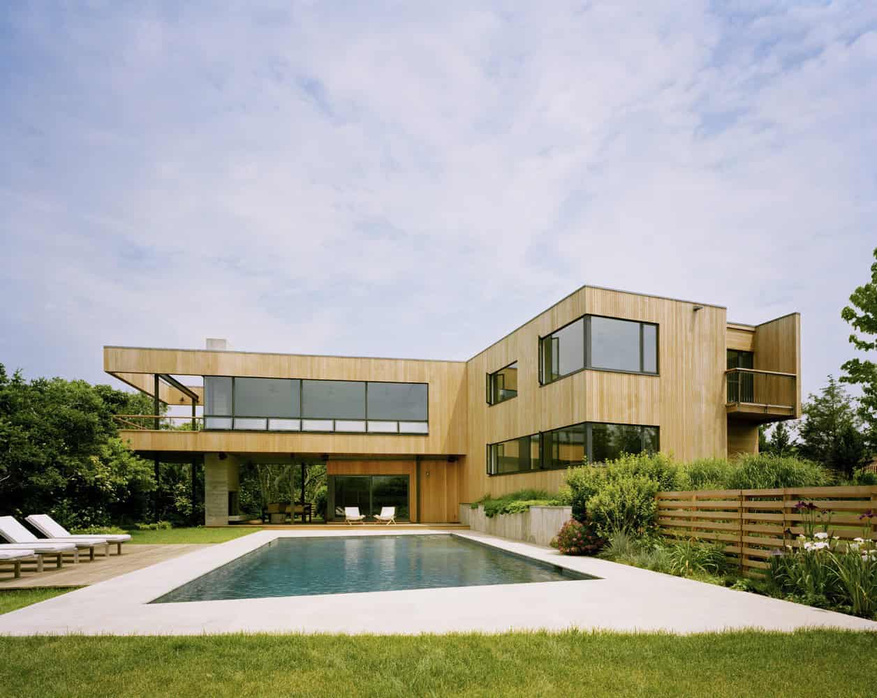 Bluff House by Robert Young in Montauk, New York