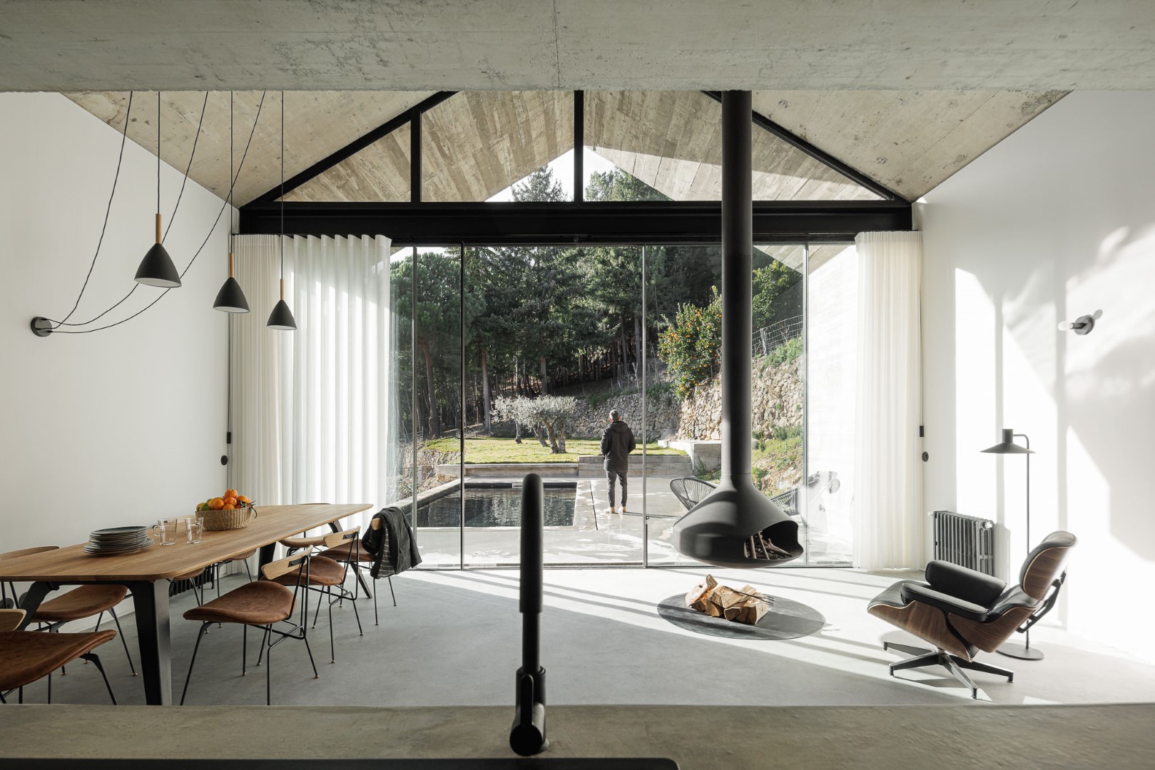 Casa NaMora: A love story between granite and concrete in a Portuguese farm house Casa NaMora: A love story between granite and concrete in a Portuguese farm house