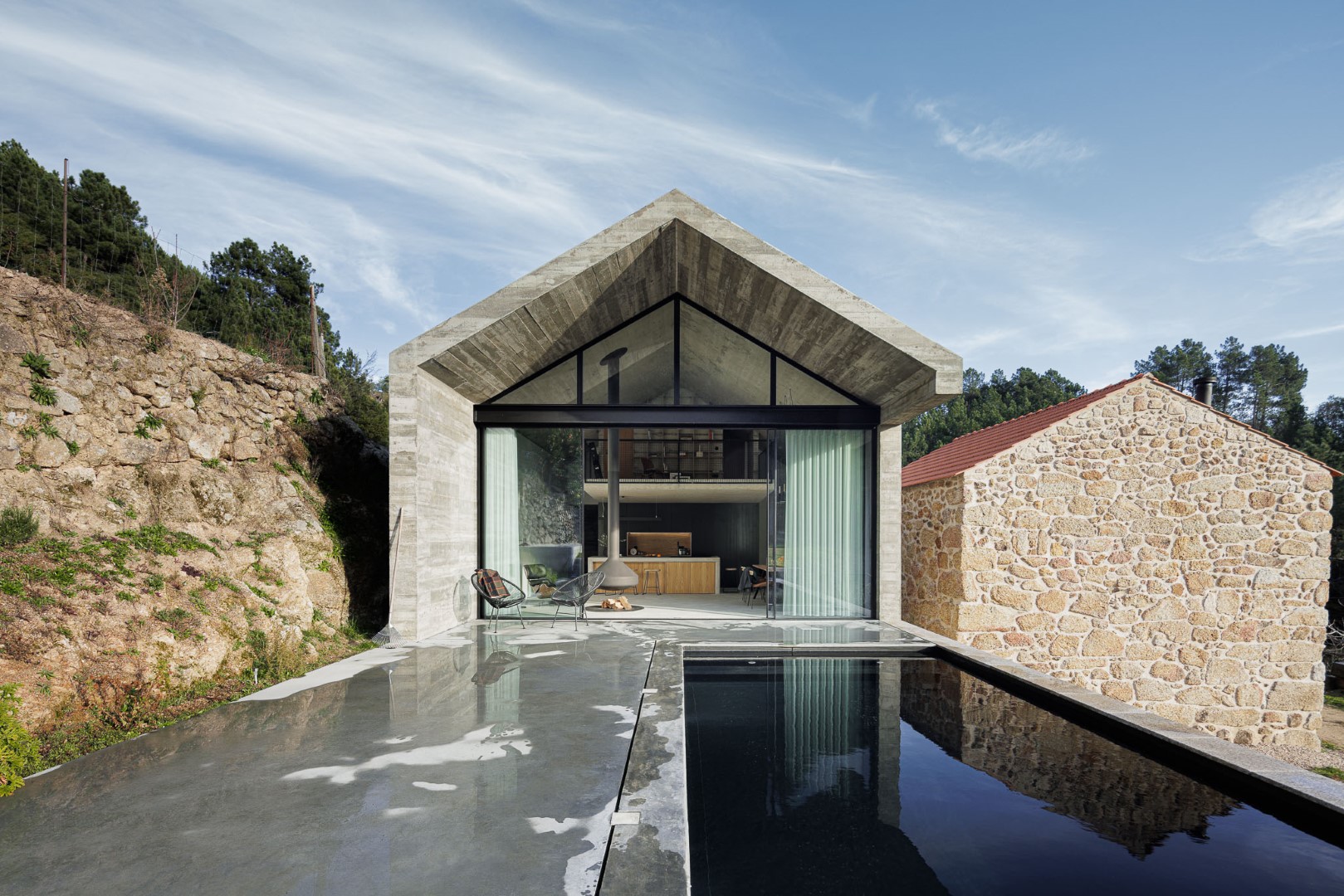 Casa NaMora: A love story between granite and concrete in a Portuguese farm house Casa NaMora: A love story between granite and concrete in a Portuguese farm house