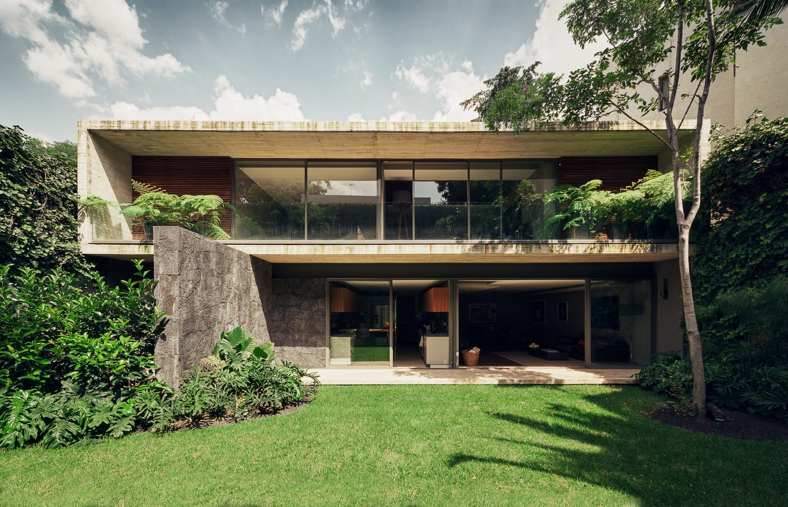 Casa Sierra Leona by JJRR/ARQUITECTURA in Mexico City Casa Sierra Leona by JJRR/ARQUITECTURA in Mexico City