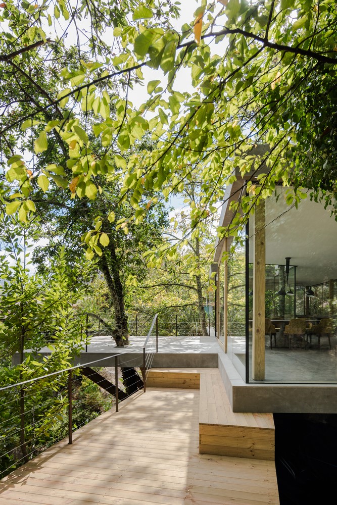 Cloaked House by 3r Ernesto Pereira in Marco de Canaveses, Portugal Cloaked House by 3r Ernesto Pereira in Marco de Canaveses, Portugal