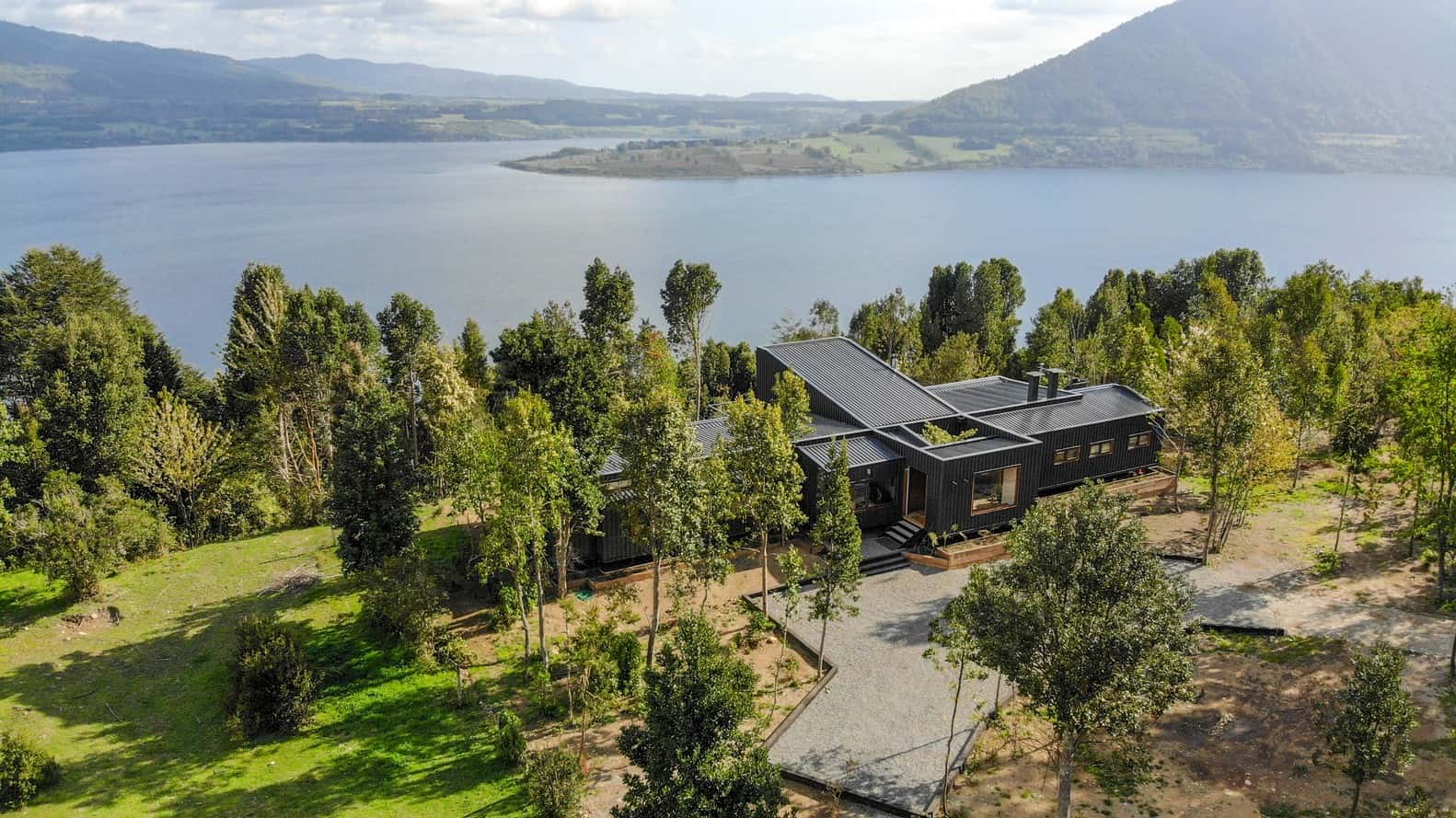 Domo Riñihue House by Domo Habitare + Piffardi Aravena Arquitectos in Chile