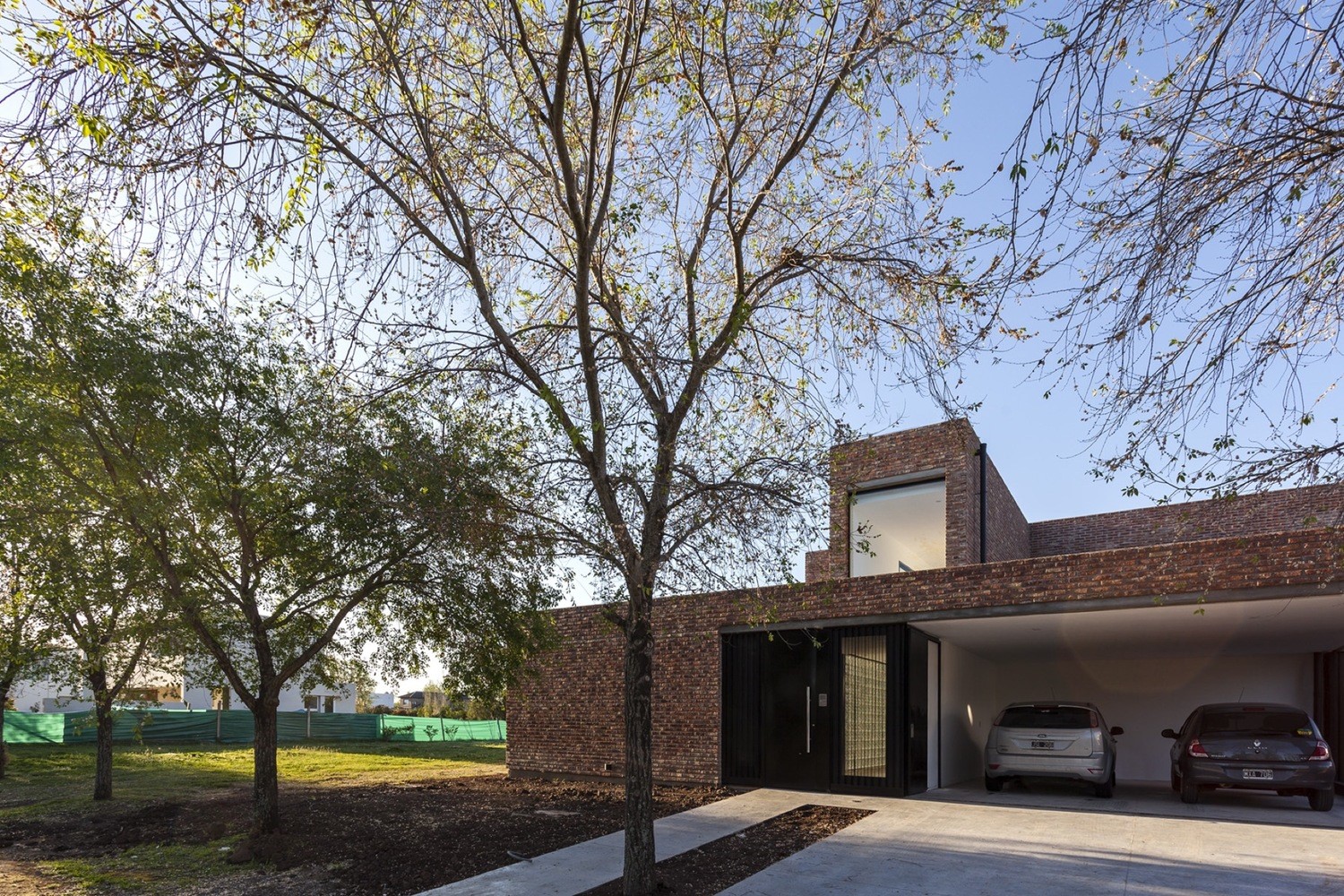 House with Bricks by Martín Aloras in Rosario, Argentina House with Bricks by Martín Aloras in Rosario, Argentina