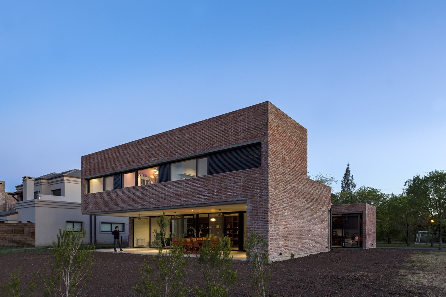 House with Bricks by Martín Aloras in Rosario, Argentina House with Bricks by Martín Aloras in Rosario, Argentina