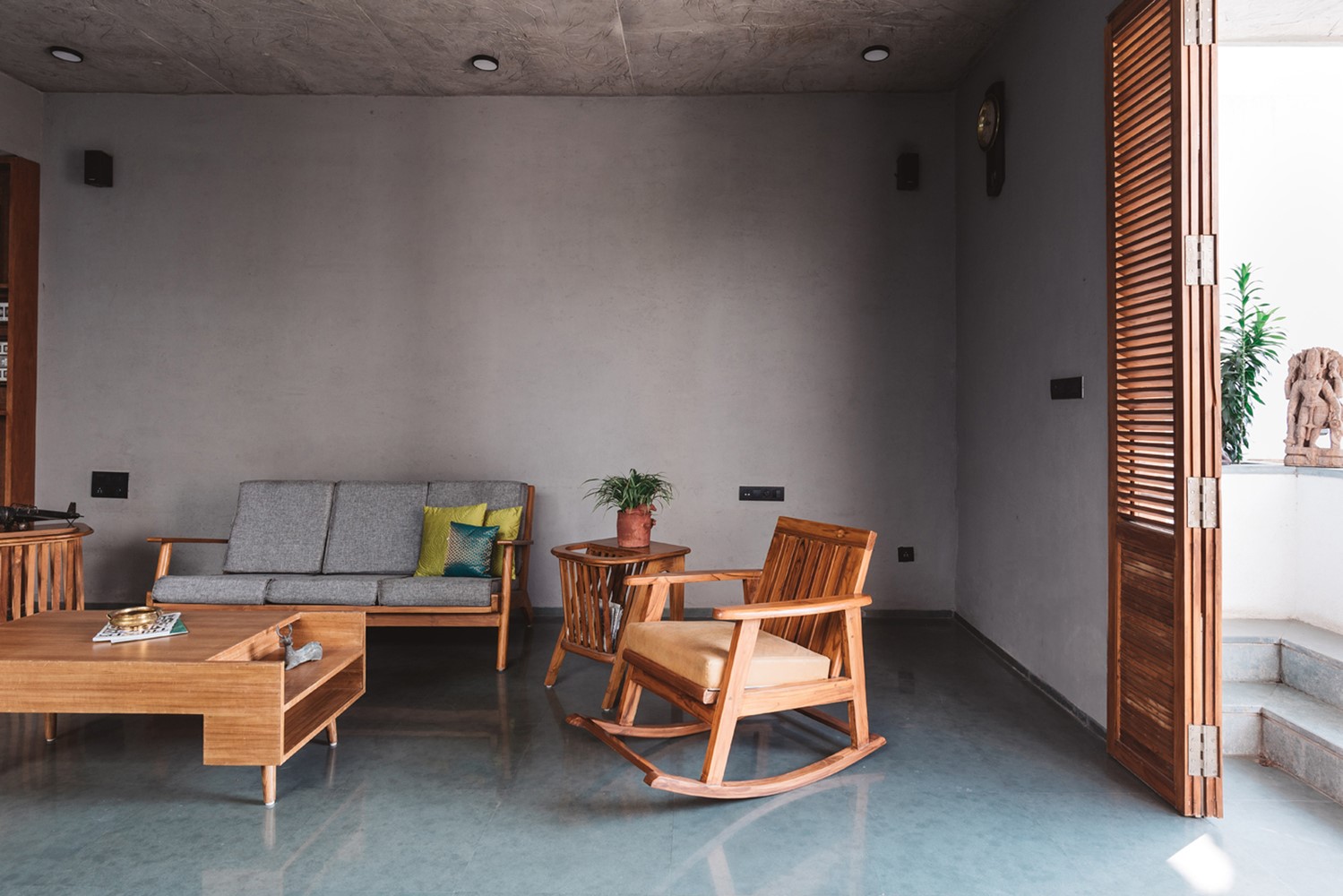 Jungalow House by Neogenesis+Studi0261 in Surat, India