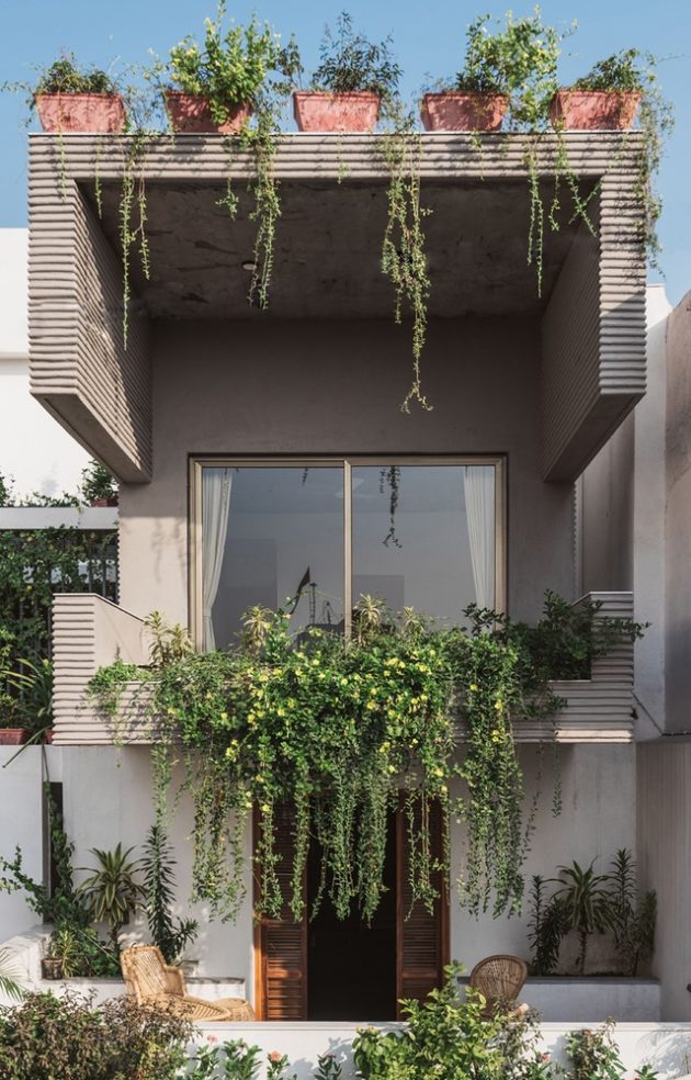 Jungalow House by Neogenesis+Studi0261 in Surat, India