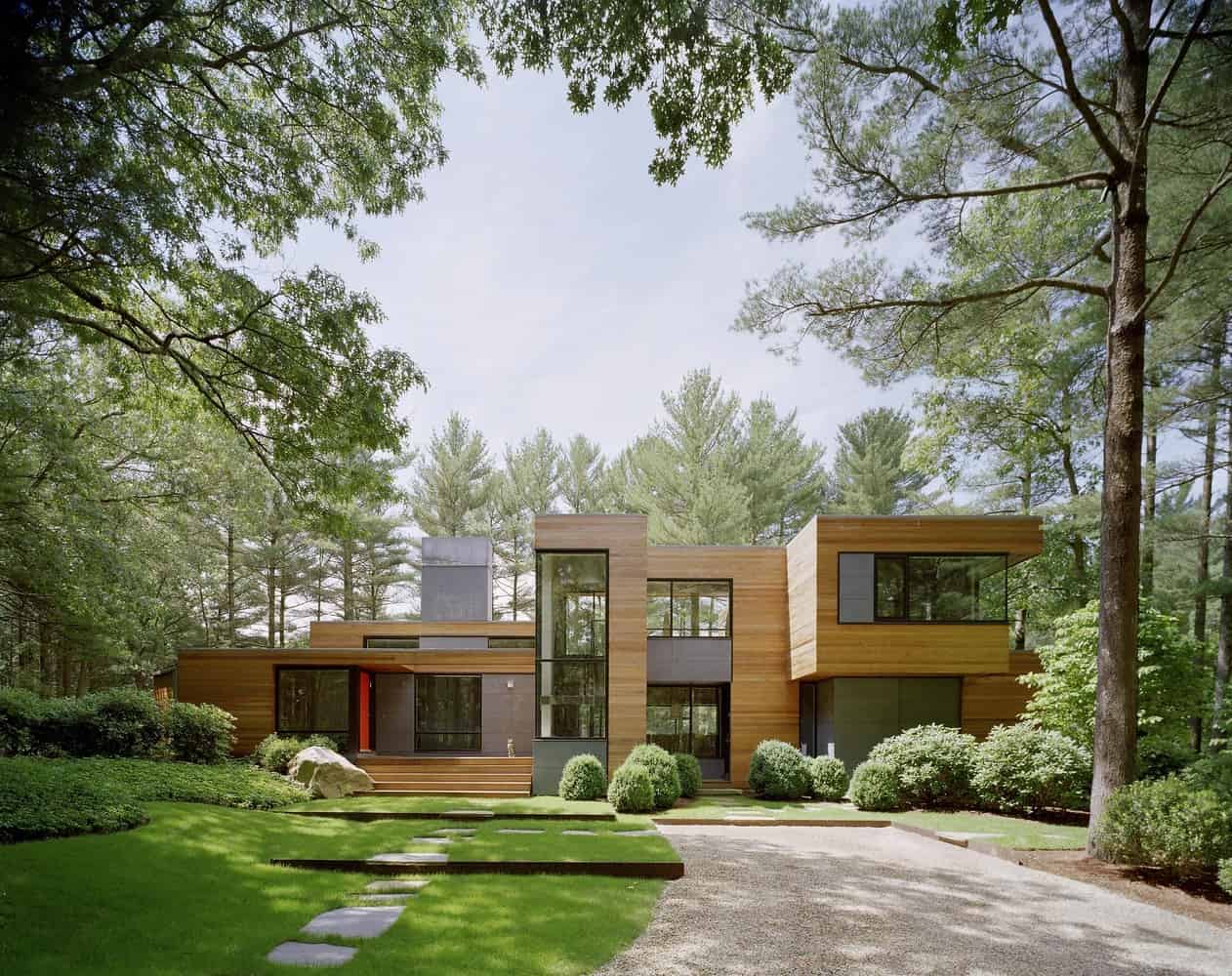 Kettle Hole House by Robert Young in Wainscott, New York