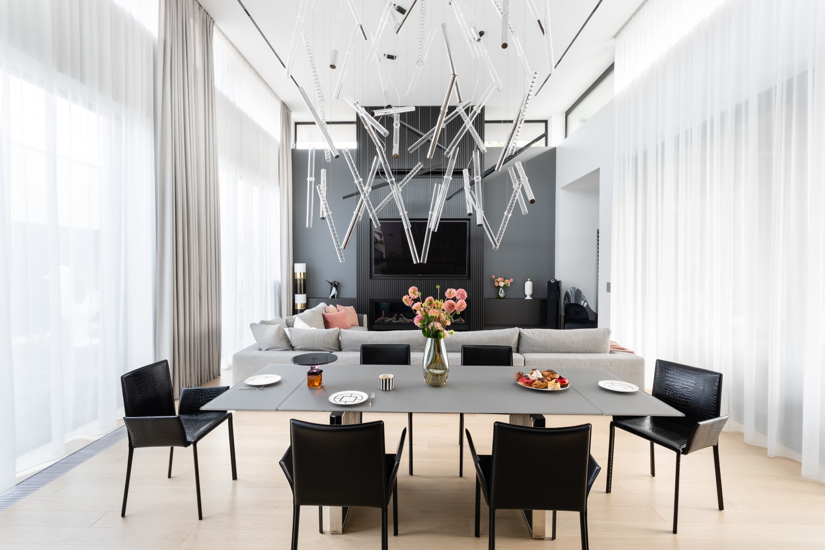 Single family house with pool by EASST Architects in Poznan, Poland Single family house with pool by EASST Architects in Poznan, Poland