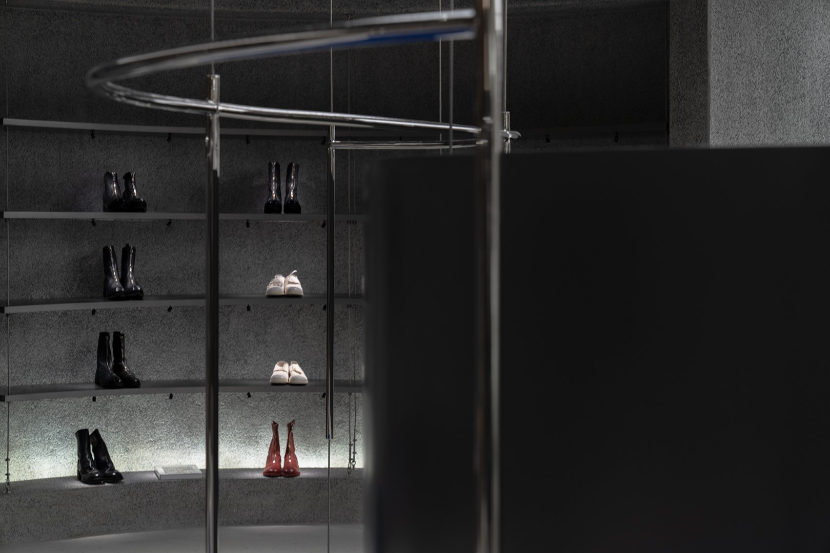 hug x UMA WANG - A new concept jewelry store by ATMOSPHERE Architects hug x UMA WANG - A new concept jewelry store by ATMOSPHERE Architects