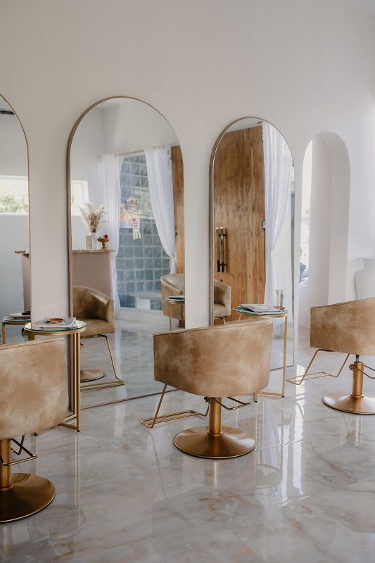 Tips On How To Choose The Best Mirror If You Are in The Business Of Having a Beauty Salon