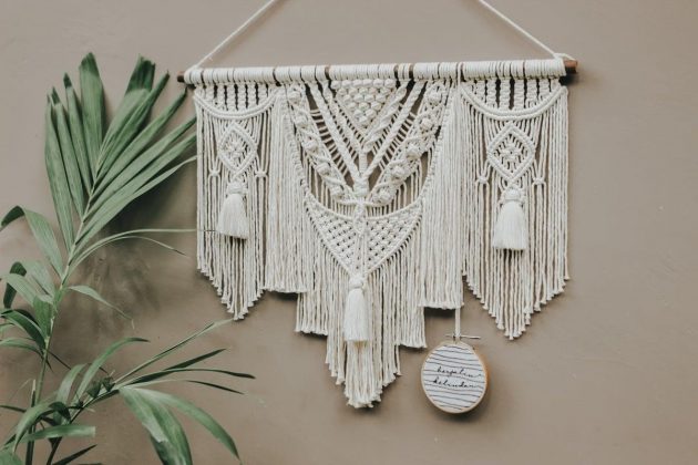 5 Ways To Hang Every Art Piece You Have Effectively In Your Home