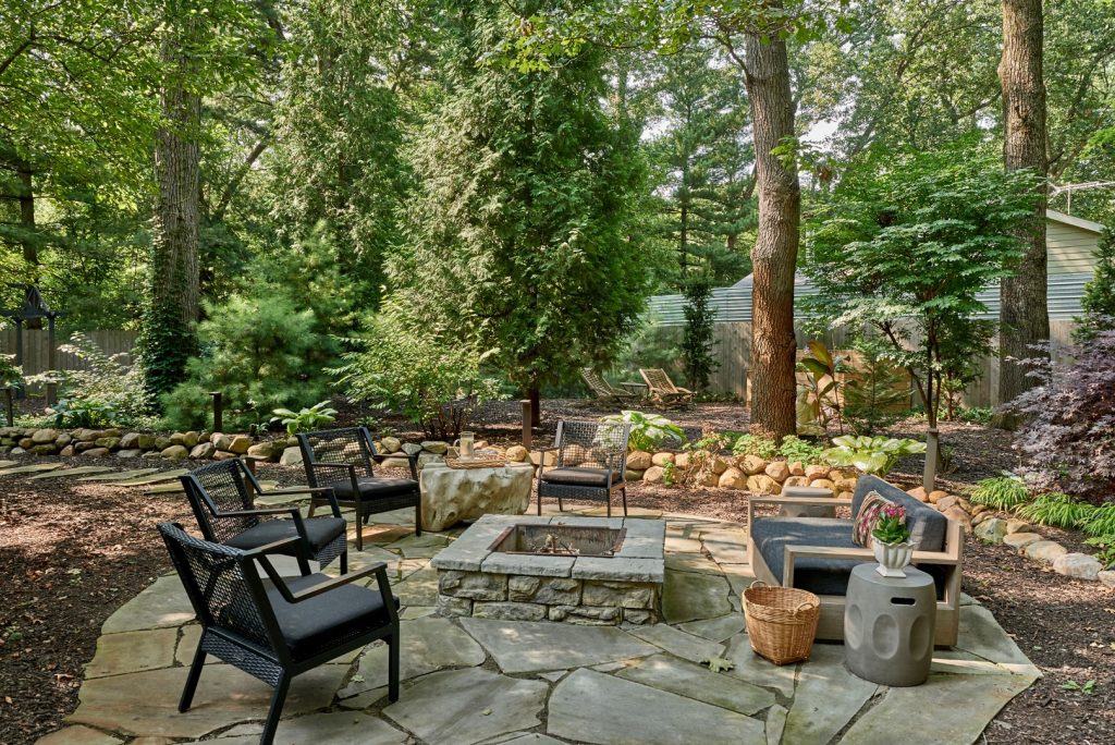 17 Beautiful Rustic Patio Designs That Will Take Lift Up Your Outdoor