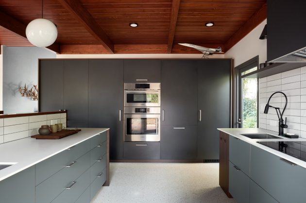 Berkeley Hills MCM Remodel and ADU Addition by Klopf Architecture