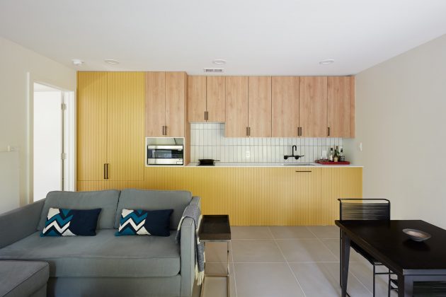 Berkeley Hills MCM Remodel and ADU Addition by Klopf Architecture