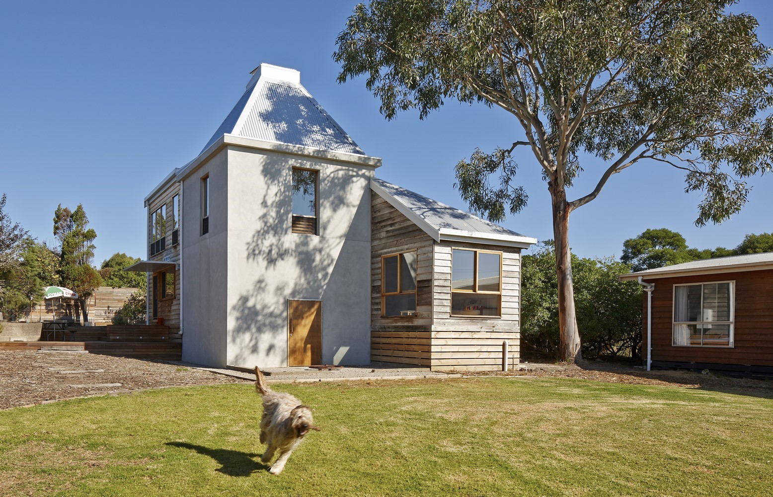 House for Hermes by Andrew Simpson Architects in Australia House for Hermes by Andrew Simpson Architects in Australia