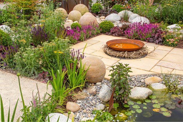 How to Create Low-Maintenance Landscaping