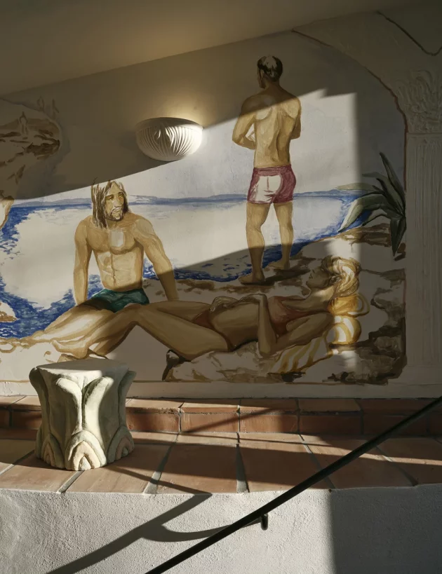 Hotels in France With Frescoes All Over